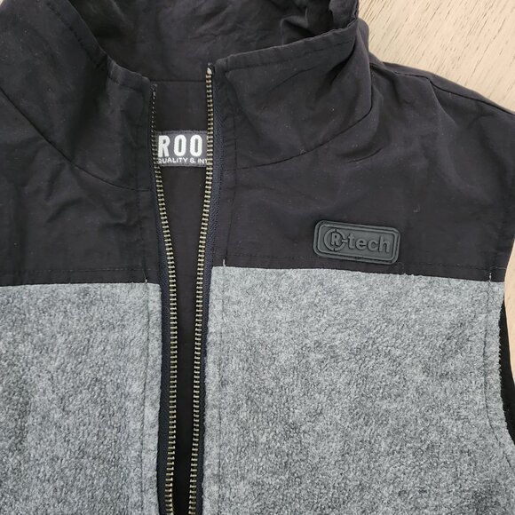 Women's Roots Black and Gray reversible Vest - Picture 7 of 11